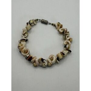 Natural Shell Chip Bracelet Spiral Shell Beaded Boho Coastal Jewelry